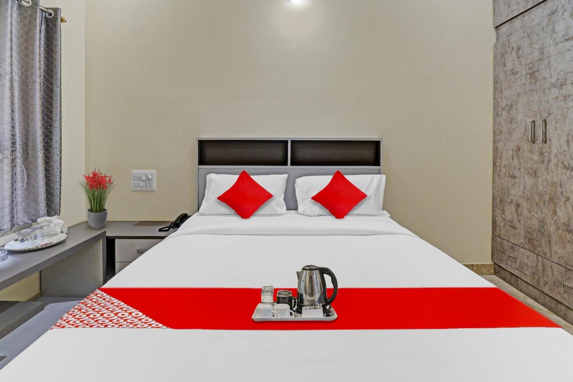 Hotel O I Care With Greenery Comforts Tumkur Esterno foto